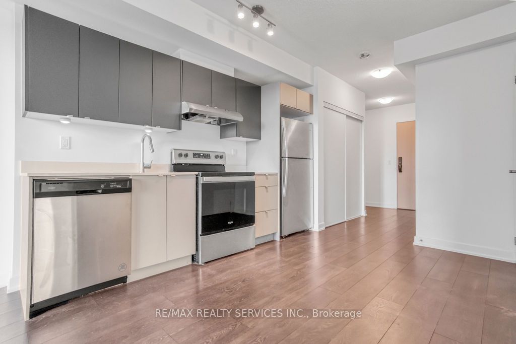 3200 Dakota Common, unit B501 for sale