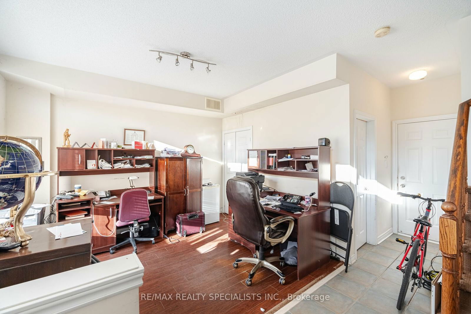 3062 Lake Shore Blvd, unit 7 for sale