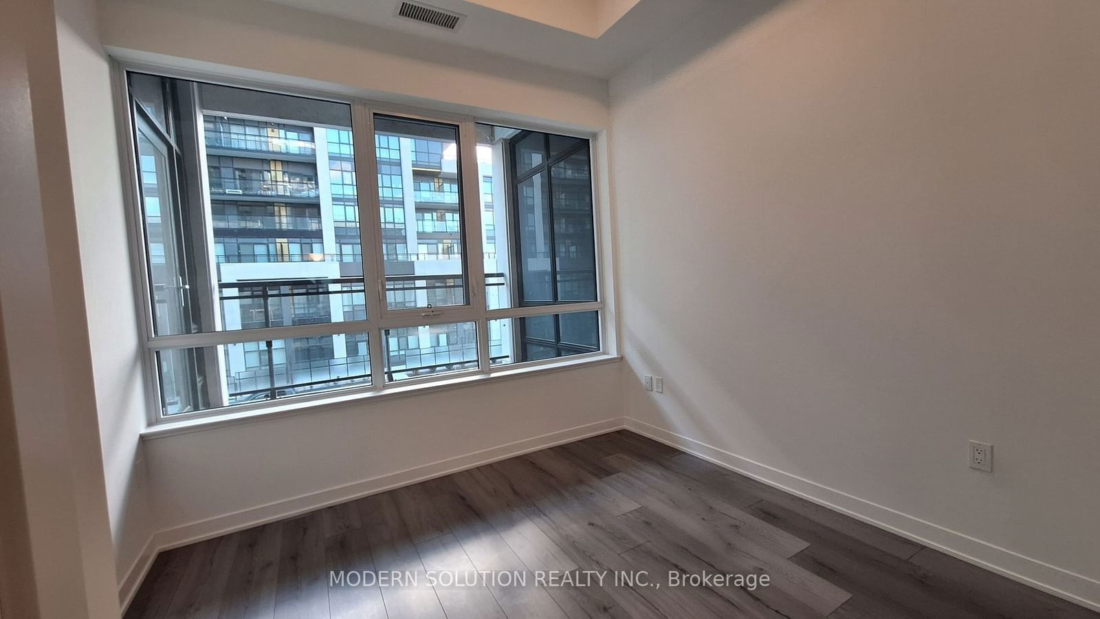 395 Dundas St W, unit 227 for rent