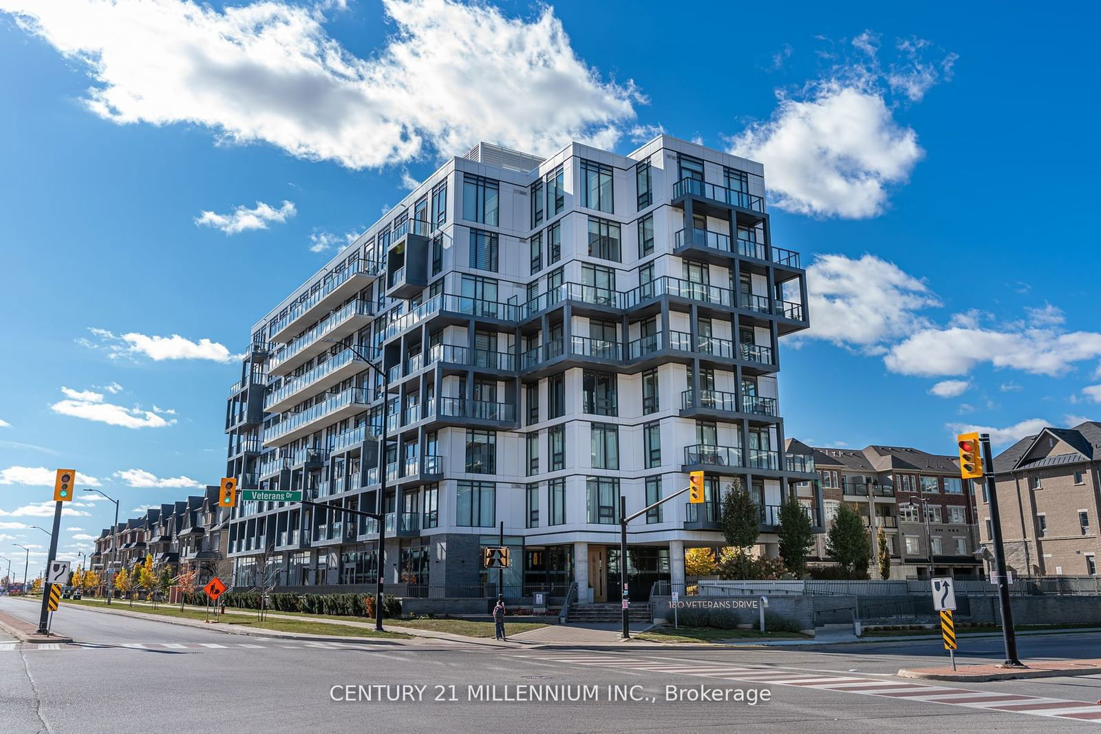 M Condos, Brampton, Toronto