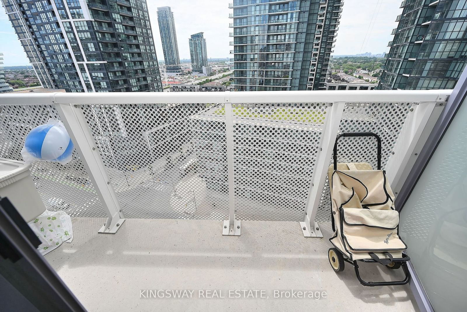 4065 Confederation Pkwy, unit 1410 for sale