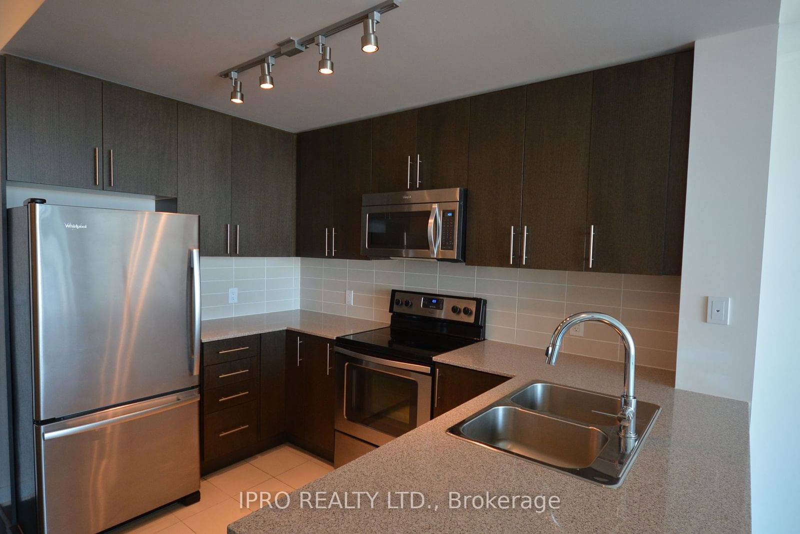 3985 Grand Park Dr, unit 1010 for rent