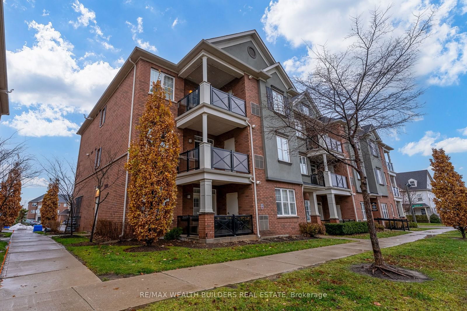 Urban Townhomes of Oak Park, Oakville, Toronto