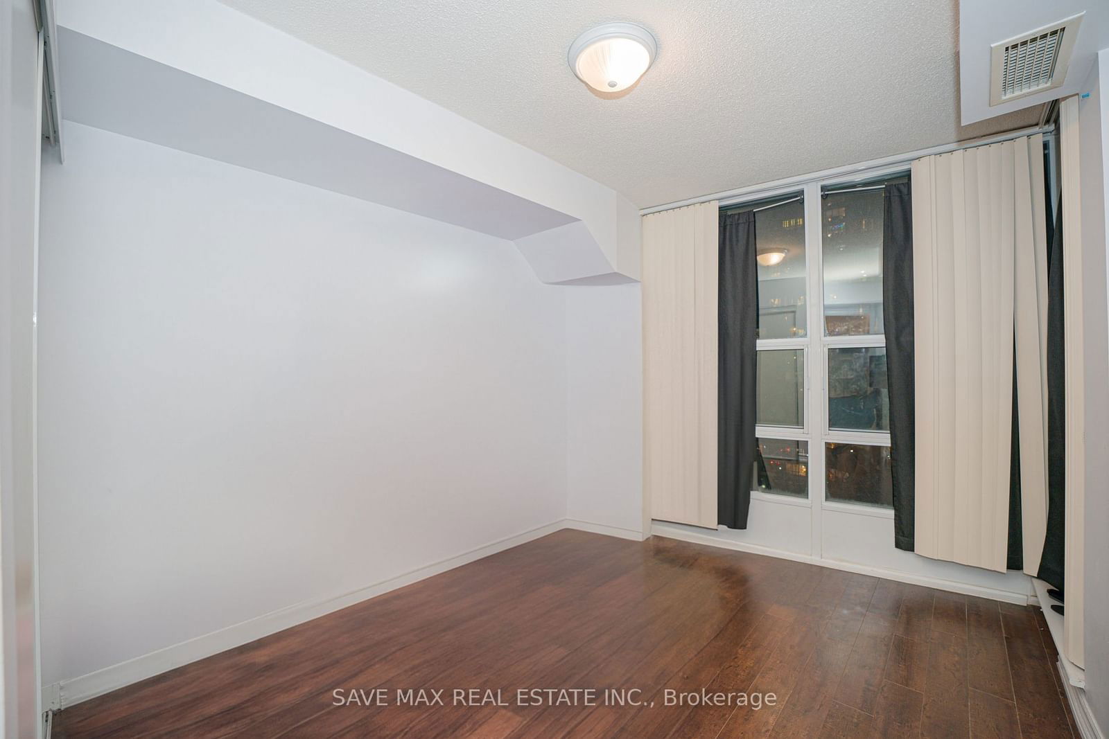 1 Elm Dr, unit 908 for sale