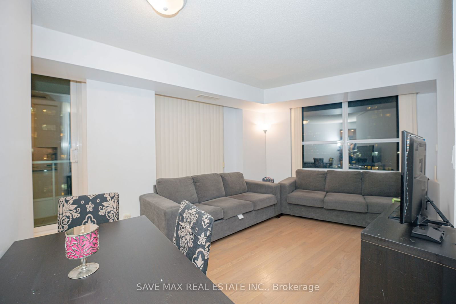 1 Elm Dr, unit 908 for sale