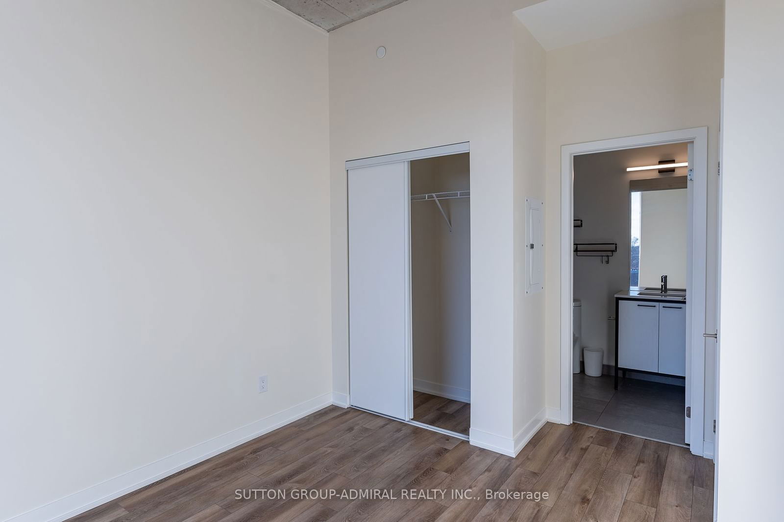 1808 St. Clair Ave W, unit 613 for rent