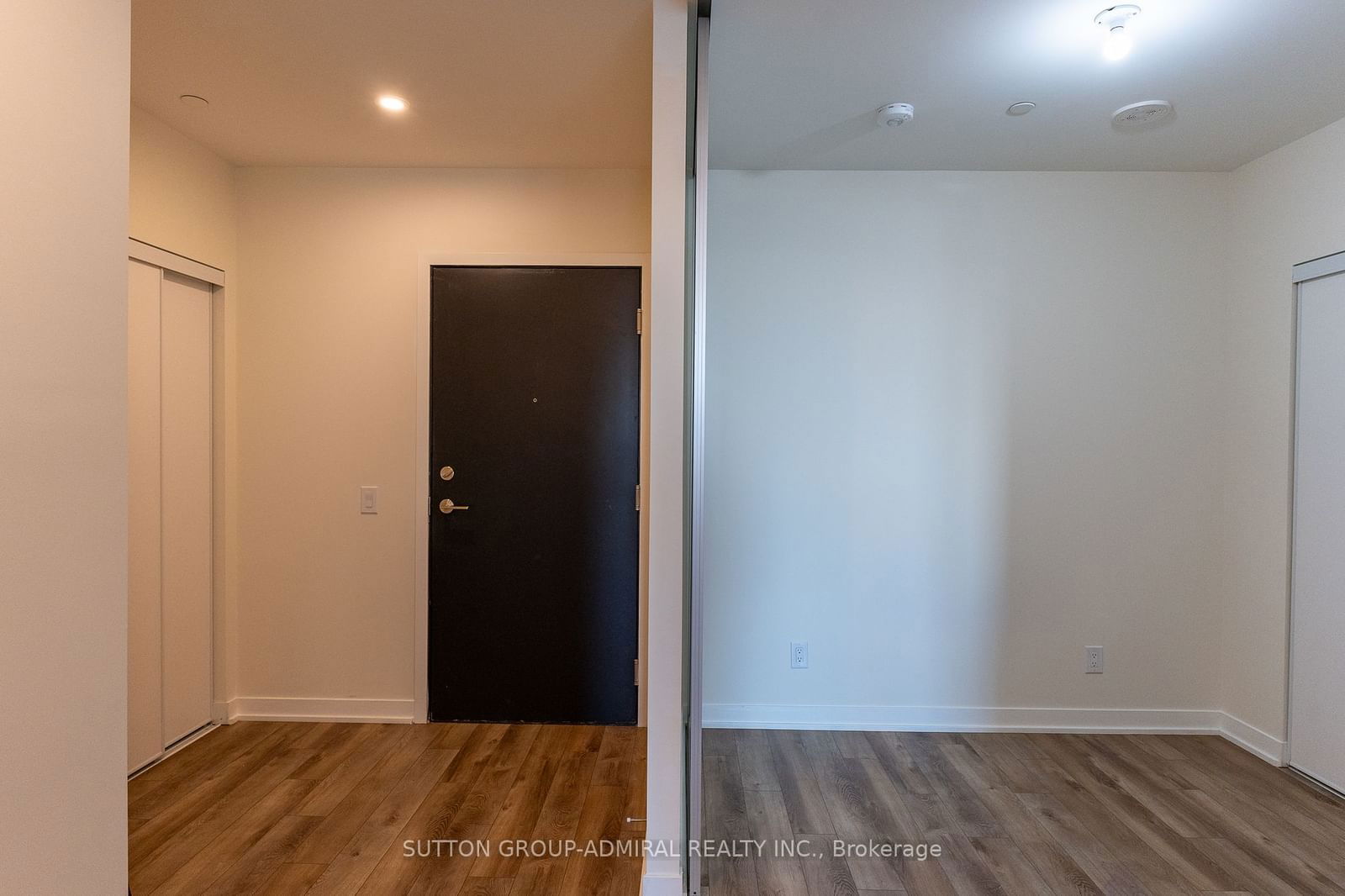 1808 St. Clair Ave W, unit 613 for rent