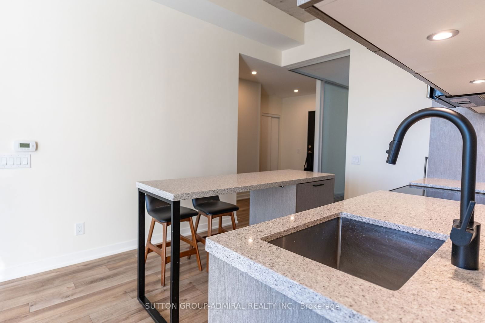 1808 St. Clair Ave W, unit 613 for rent