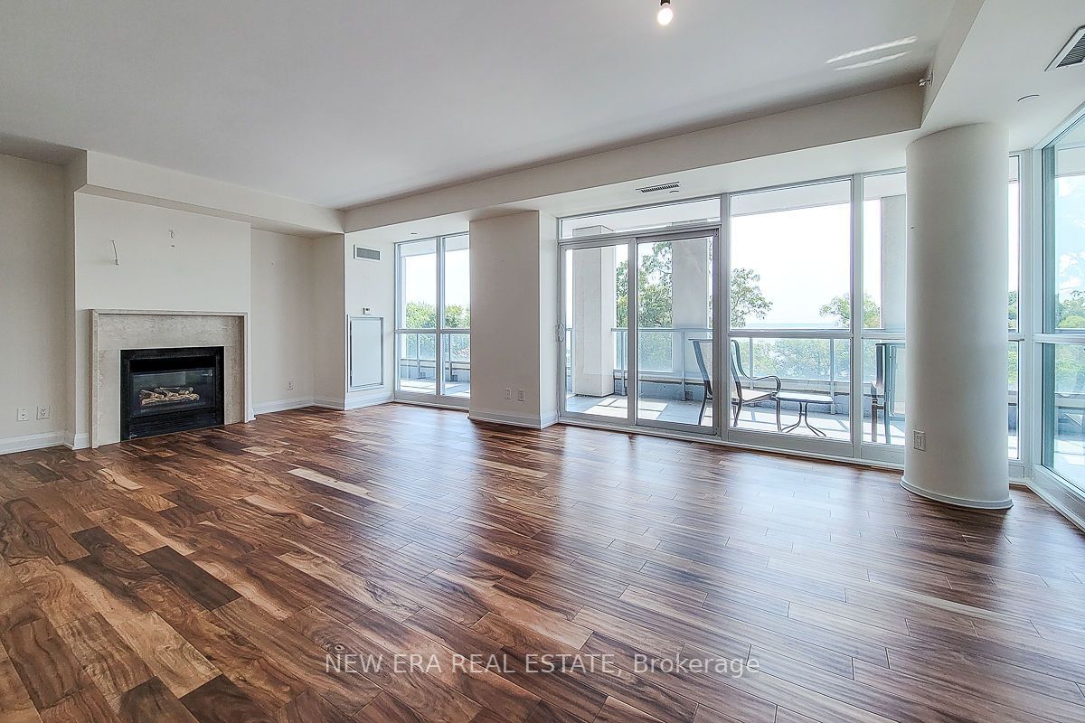 11 Bronte Rd, unit 323 for sale