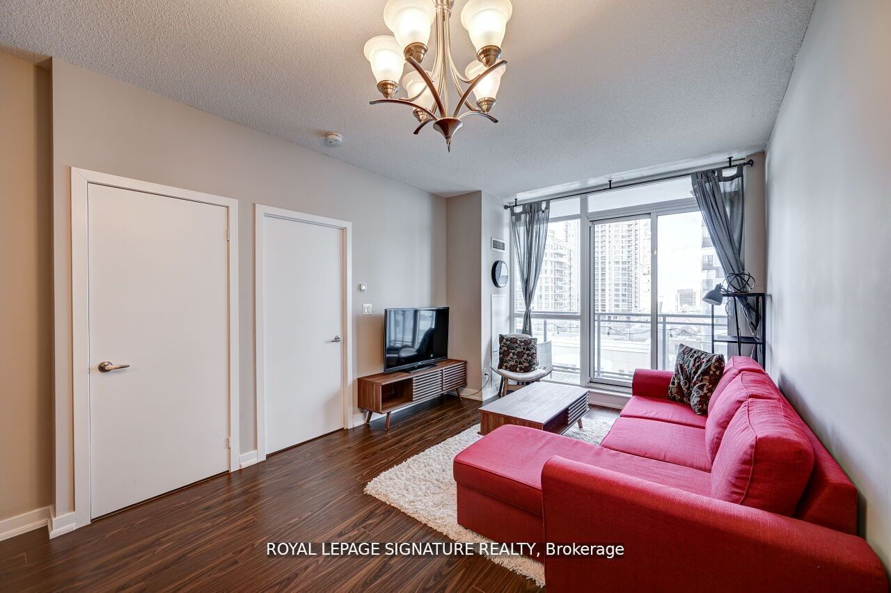 4070 Confederation Pkwy, unit 910 for rent