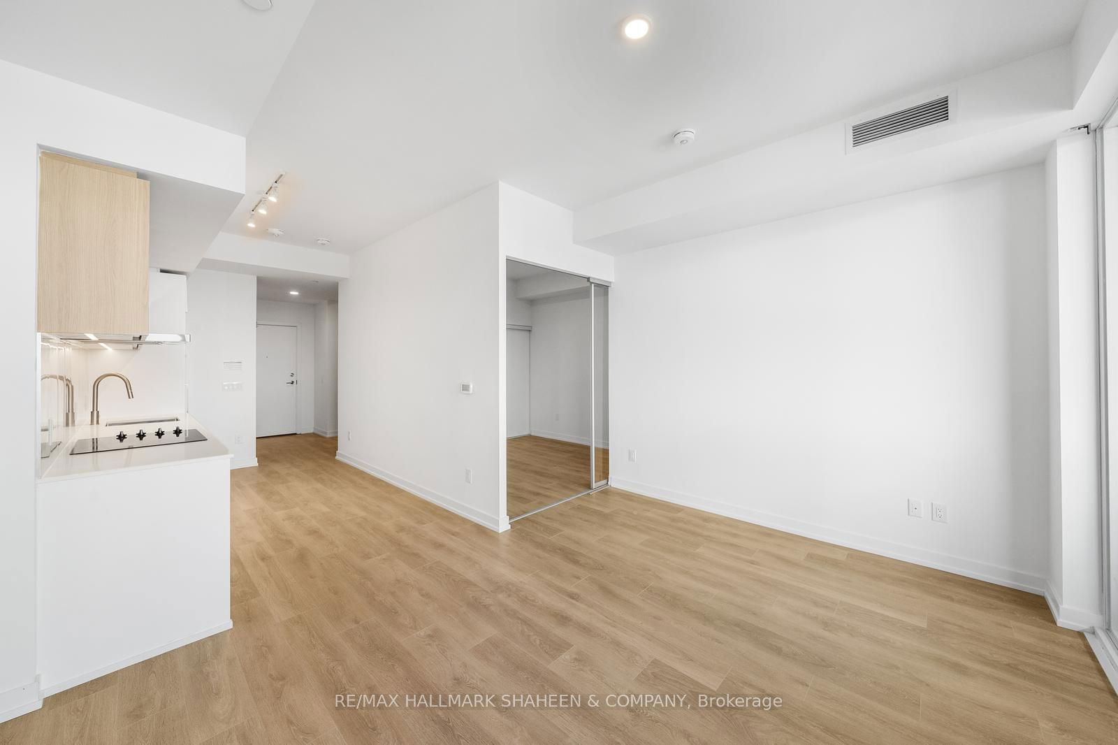 1100 Sheppard Ave W, unit LPH32 for rent