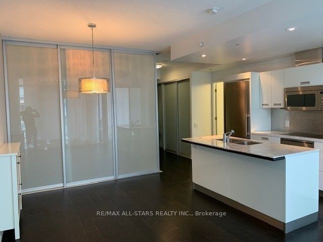 88 Park Lawn Rd, unit 2110 for rent