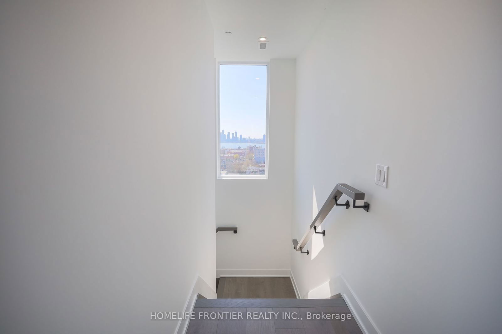 270 Dufferin St, unit PH07 for rent