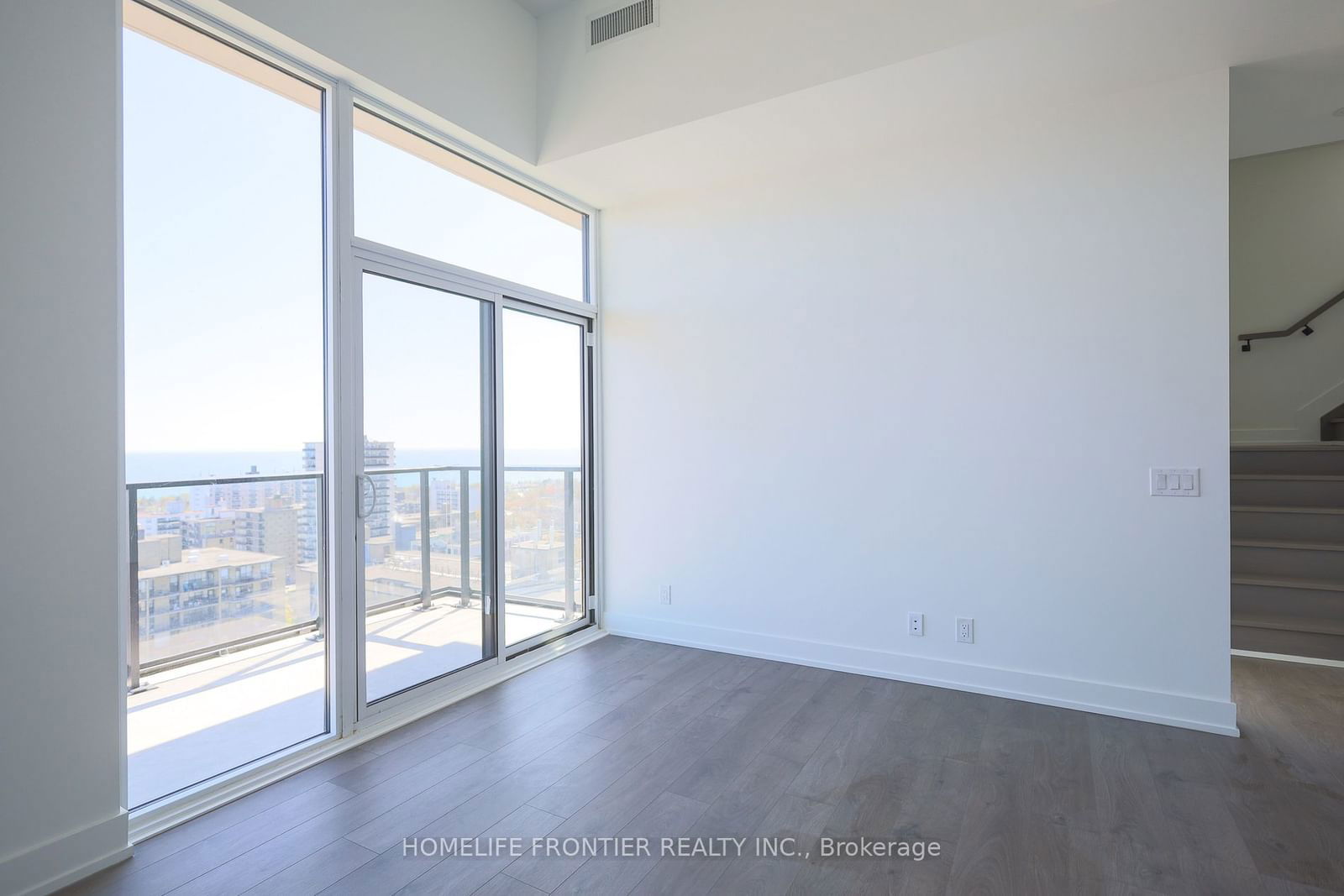 270 Dufferin St, unit PH07 for rent