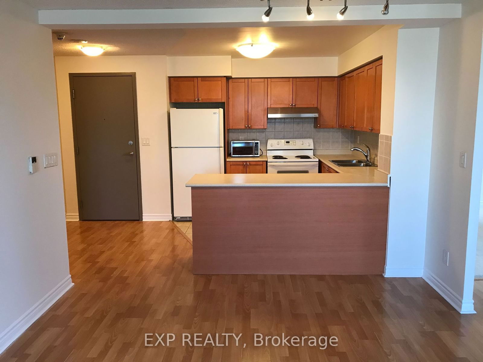 3888 Duke Of York Blvd, unit 834 for rent