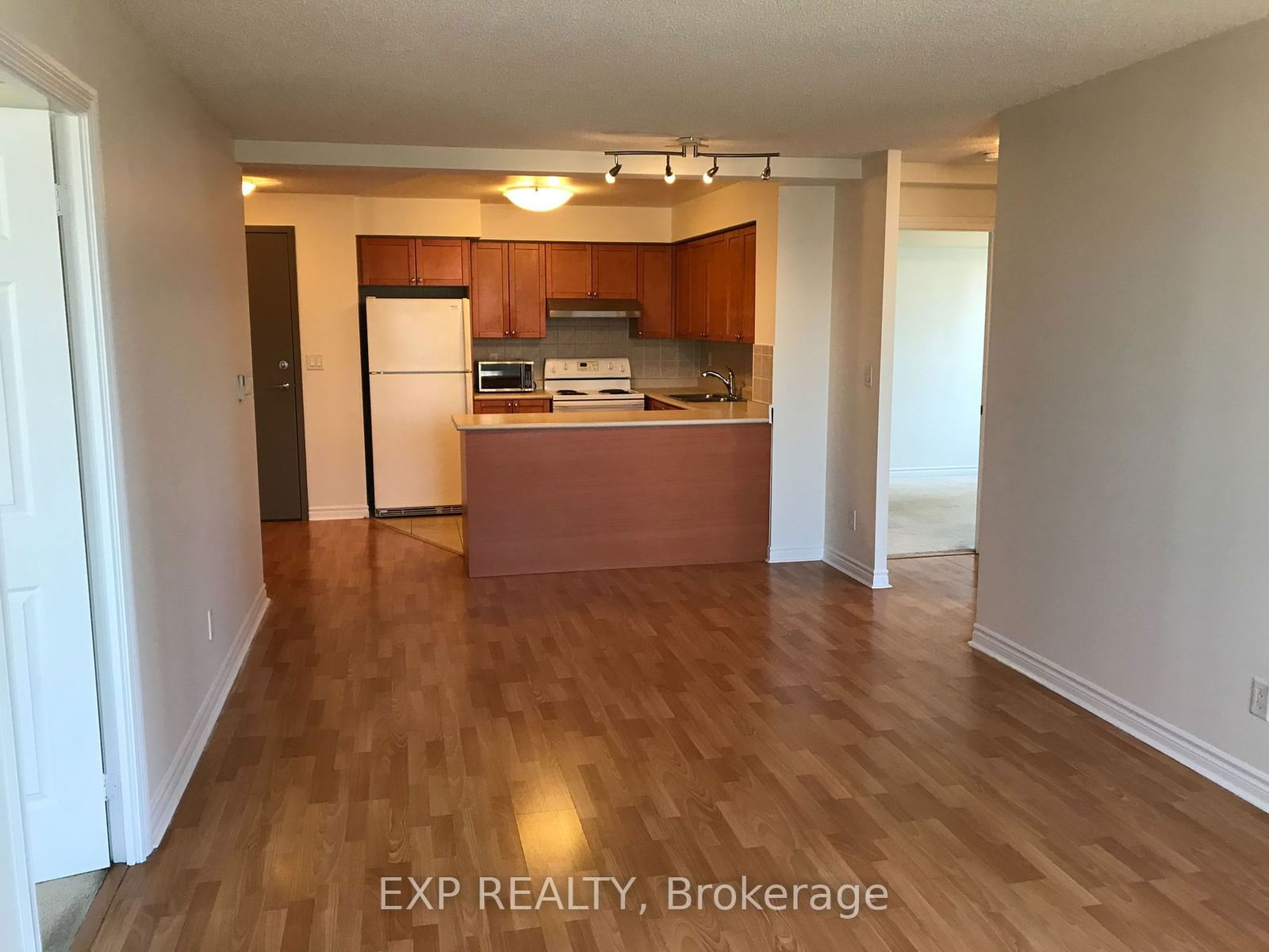 3888 Duke Of York Blvd, unit 834 for rent