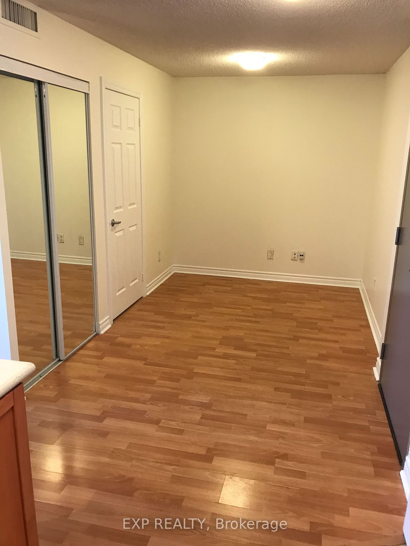 3888 Duke Of York Blvd, unit 834 for rent