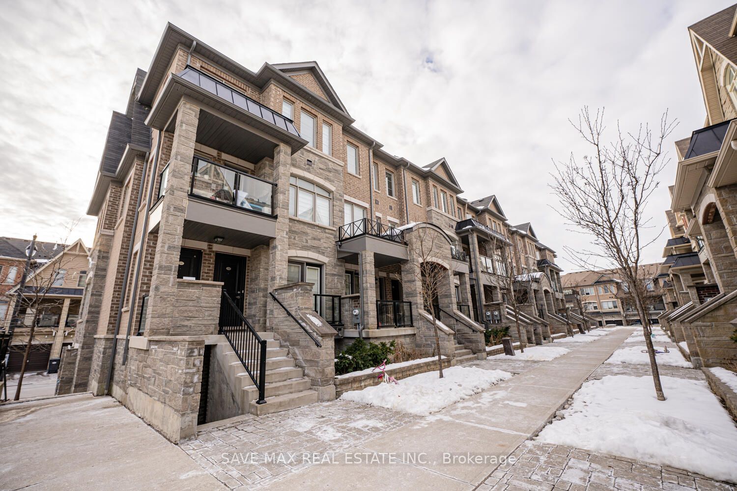 200 Veterans Dr W, unit 128 for rent