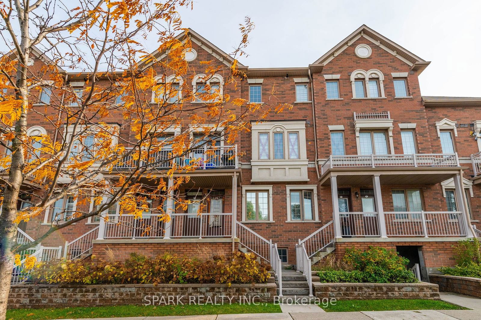 Howden Woods Townhomes, Brampton, Toronto