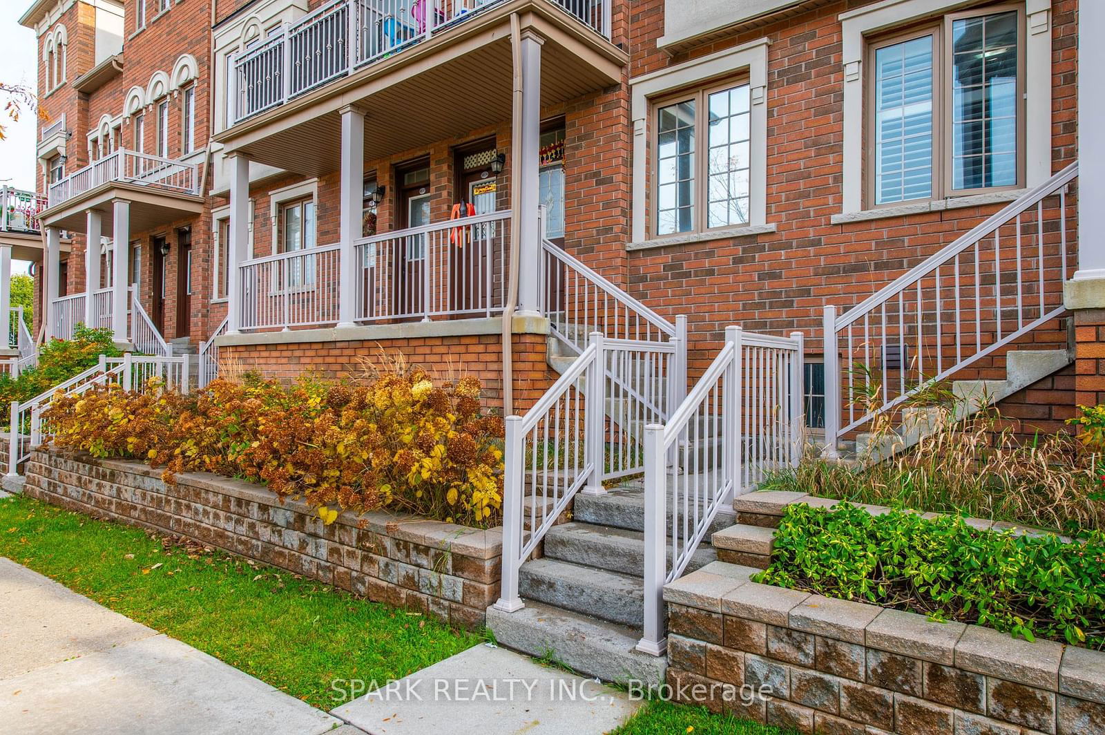 Howden Woods Townhomes, Brampton, Toronto