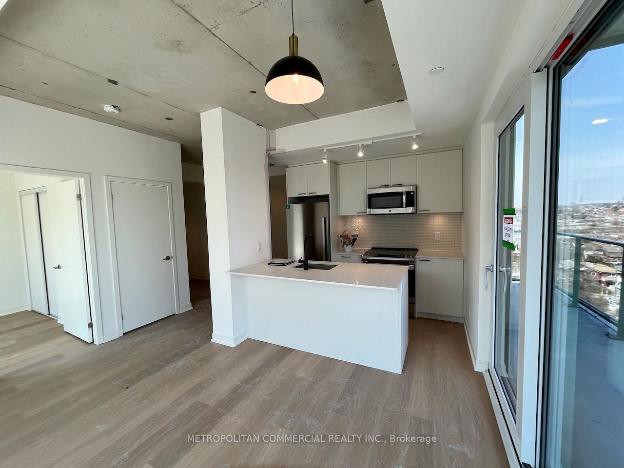 1808 St Clair Ave W, unit 904 for rent