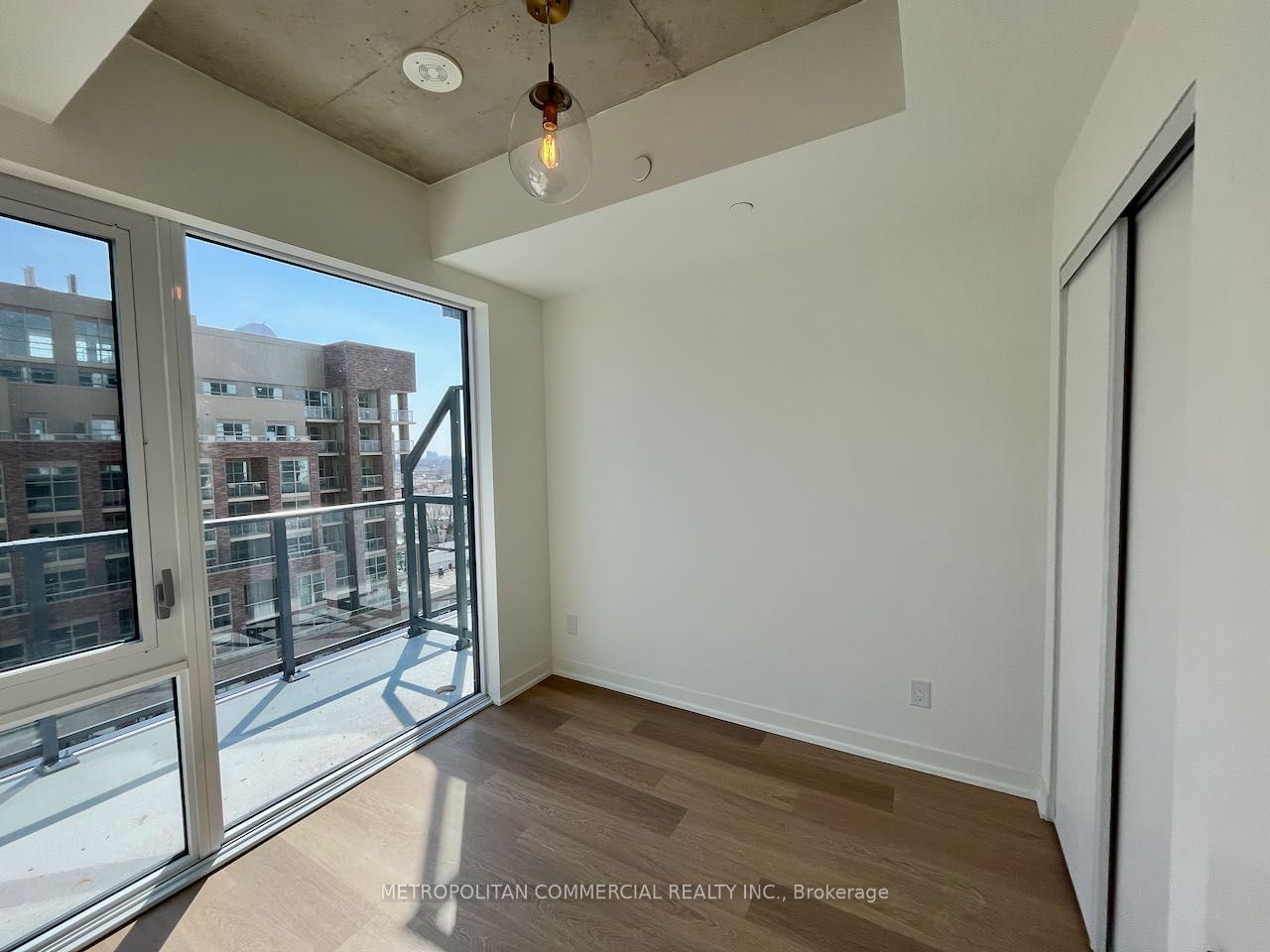 1808 St Clair Ave W, unit 904 for rent