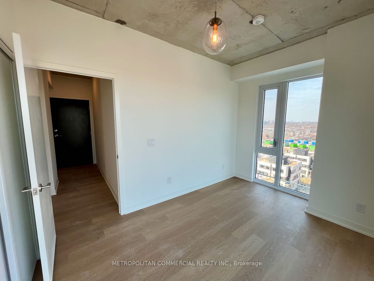 1808 St Clair Ave W, unit 904 for rent