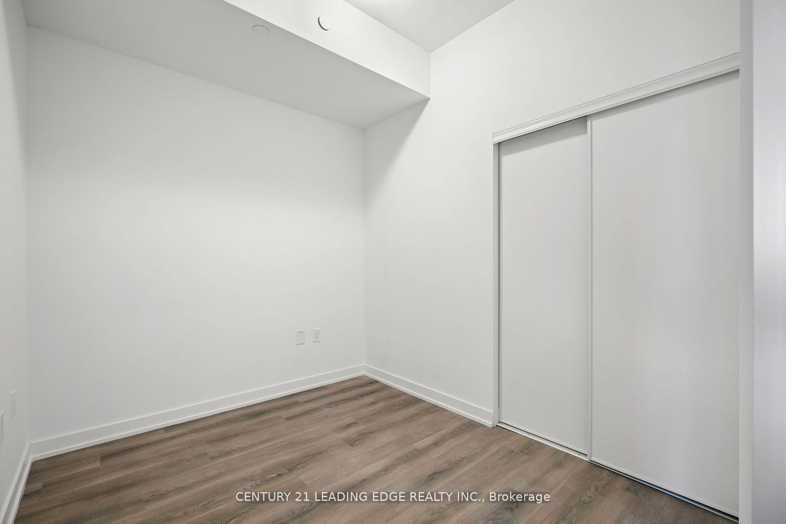 2433 Dufferin St, unit 503 for rent