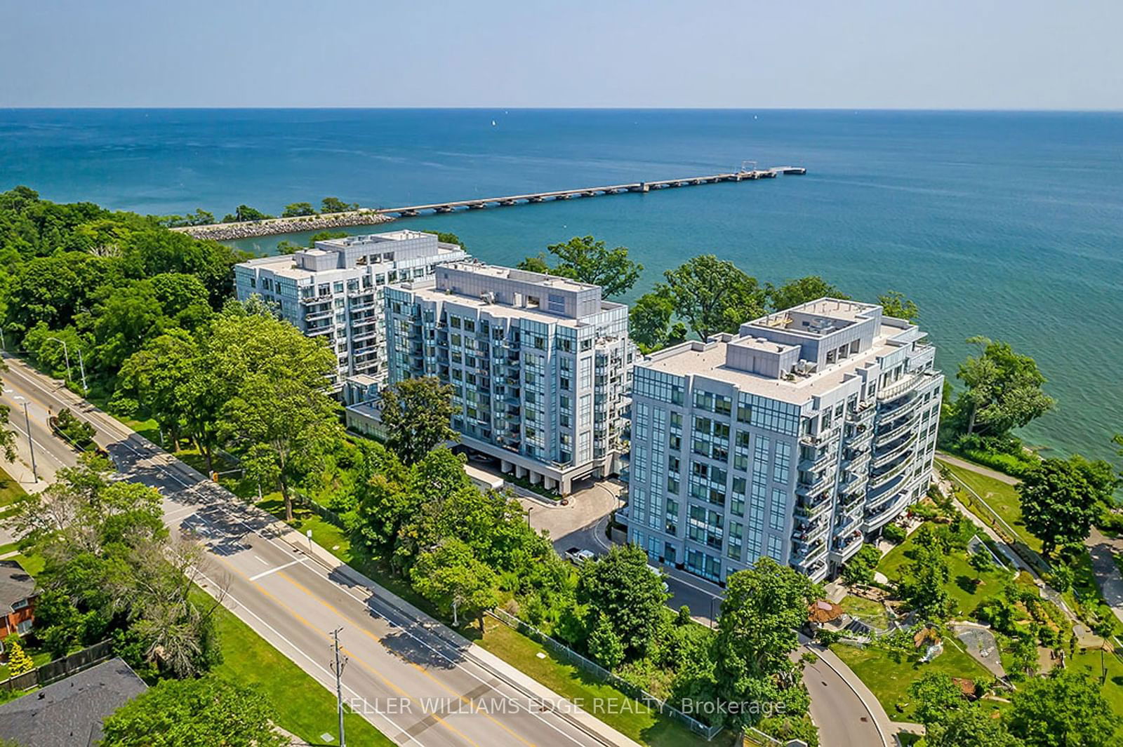 3500 Lakeshore Rd W, unit 808 for rent