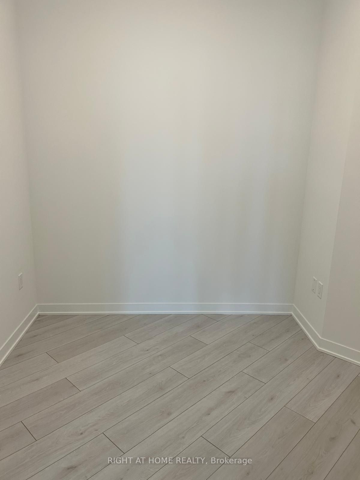 395 Dundas St W, unit PH01 for rent