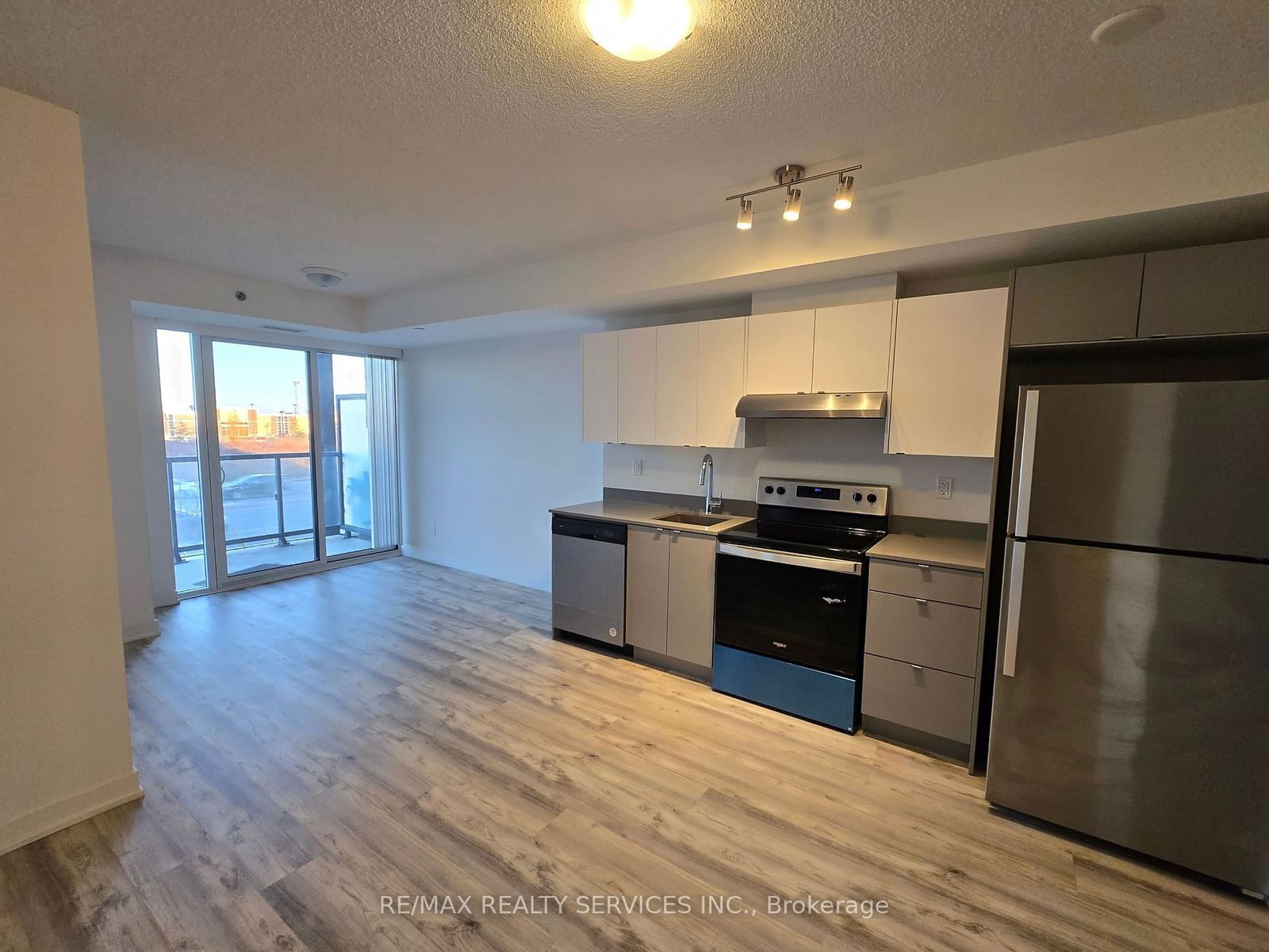 3200 Dakota Common, unit B208 for rent