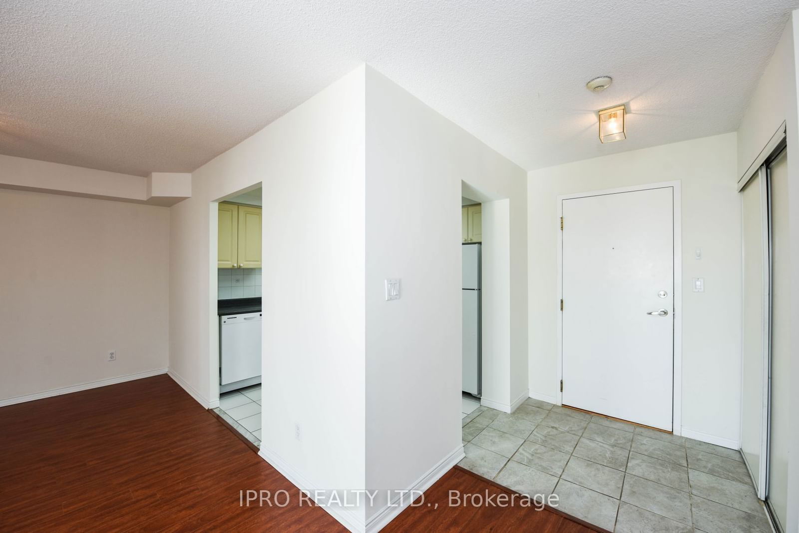 135 Hillcrest Ave, unit 706 for rent