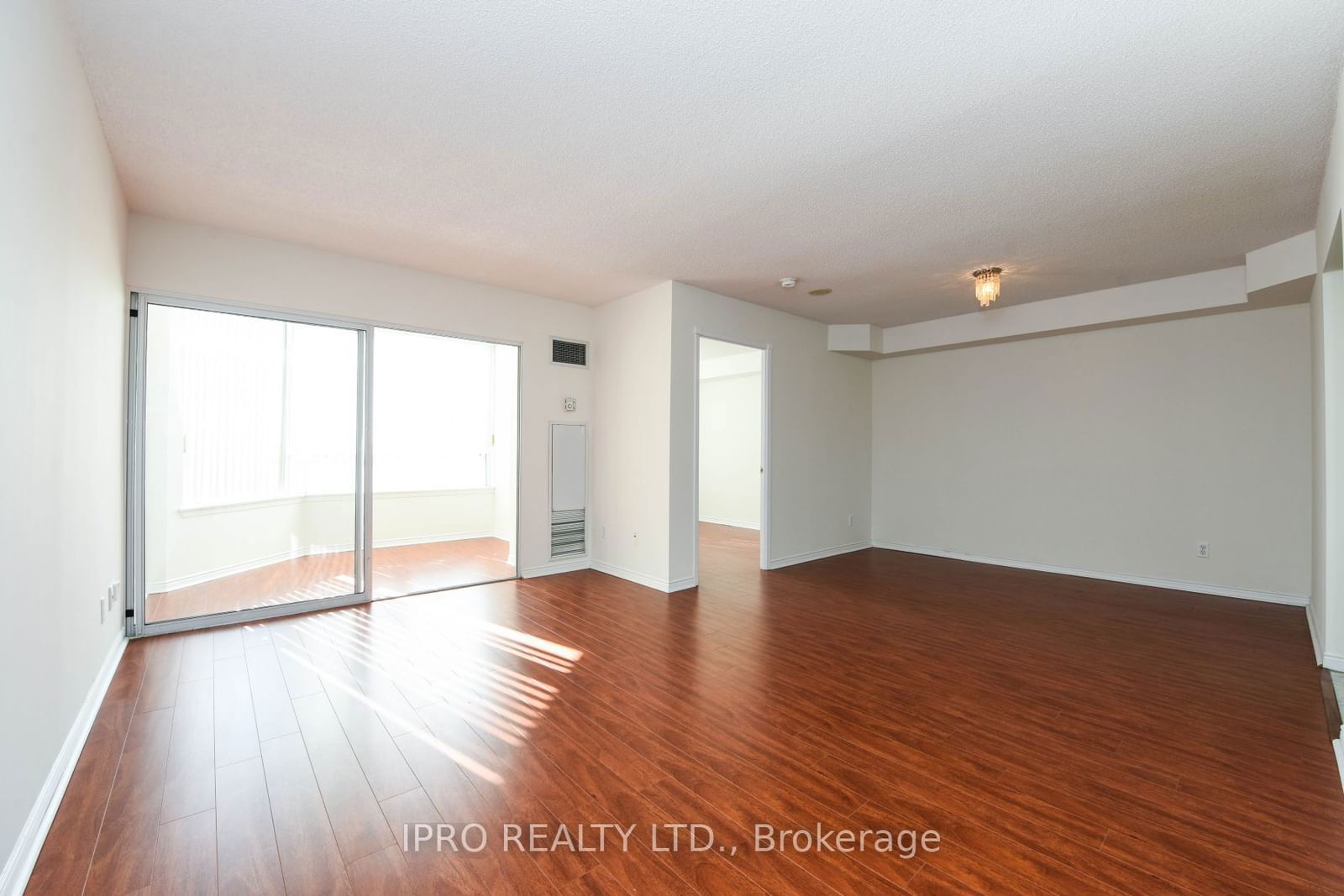 135 Hillcrest Ave, unit 706 for rent