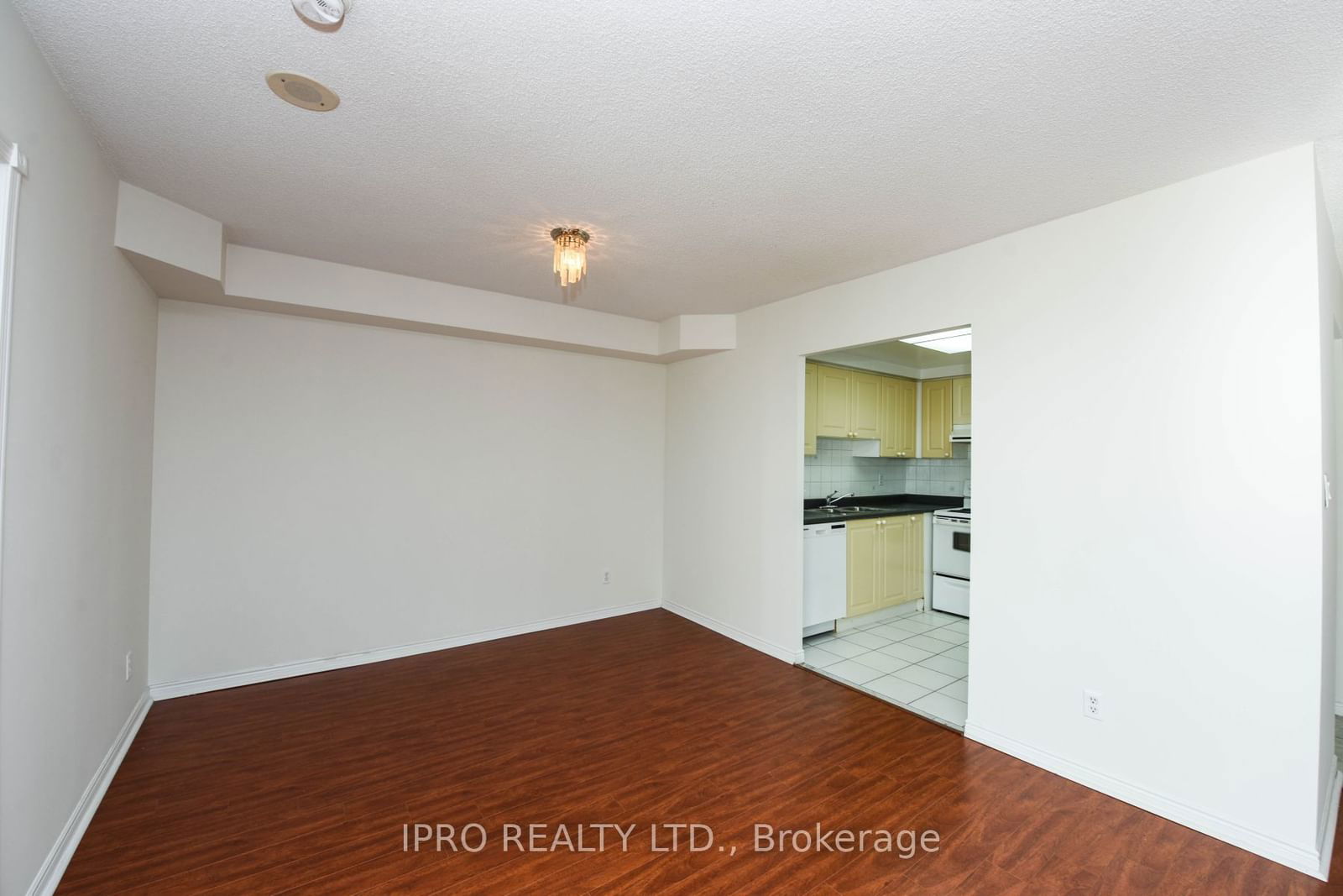 135 Hillcrest Ave, unit 706 for rent