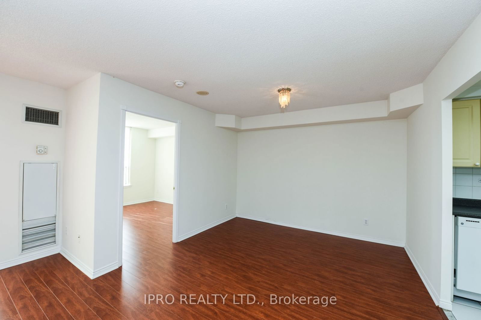 135 Hillcrest Ave, unit 706 for rent