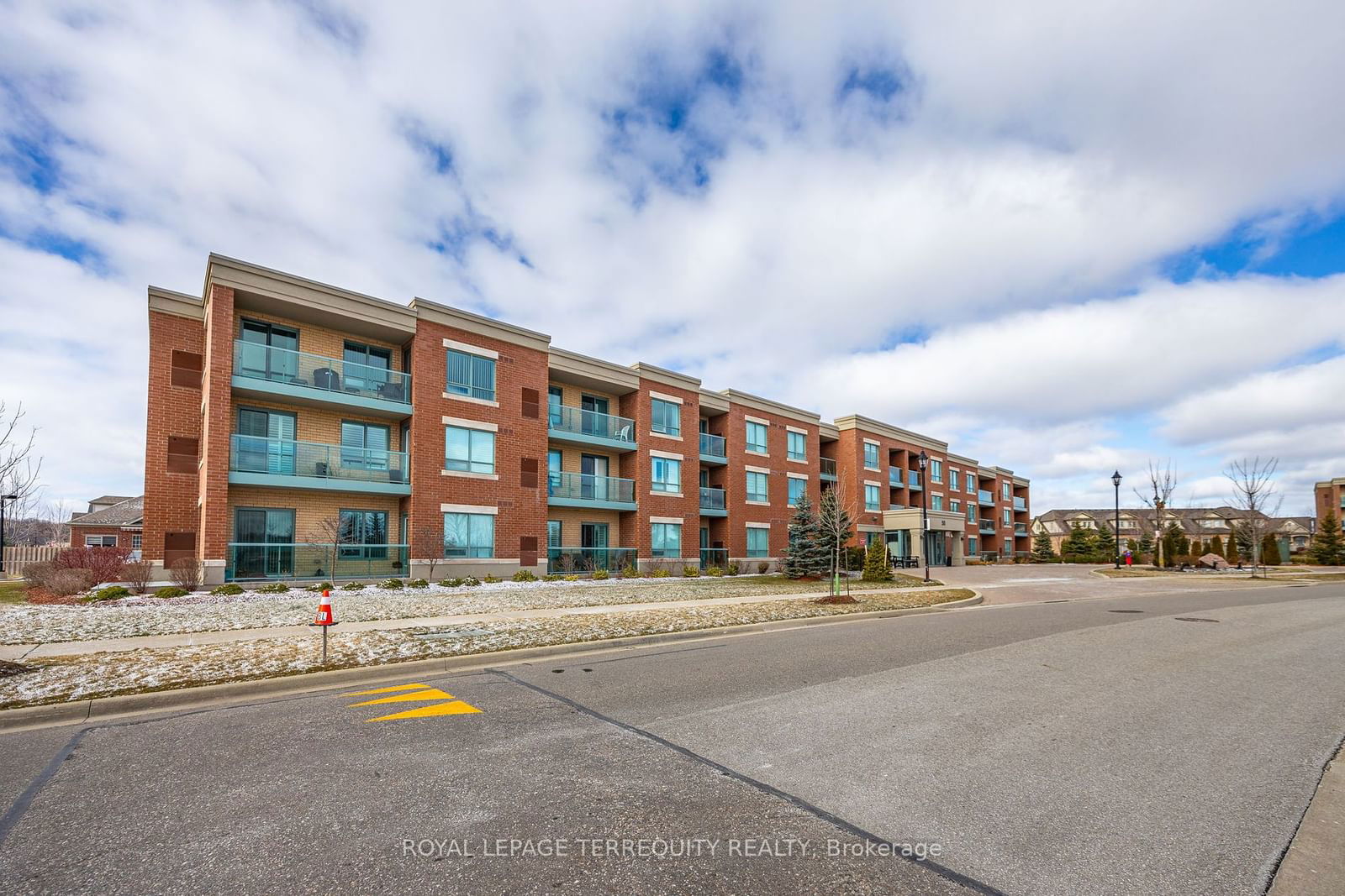 Rosedale Village II Condos, Brampton, Toronto