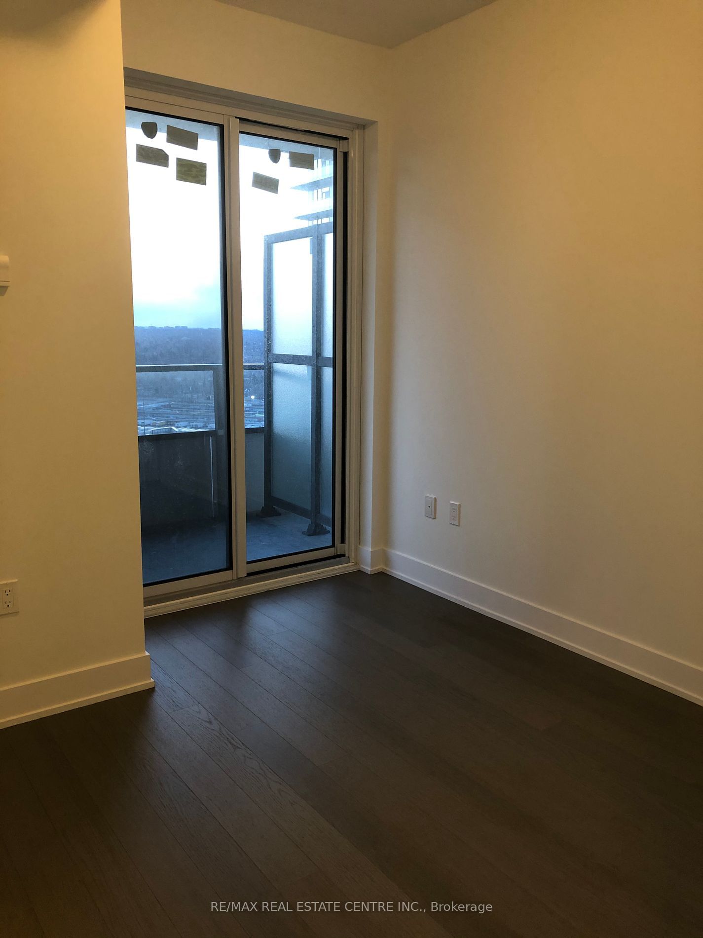 20 SHORE BREEZE Dr, unit 3102 for rent