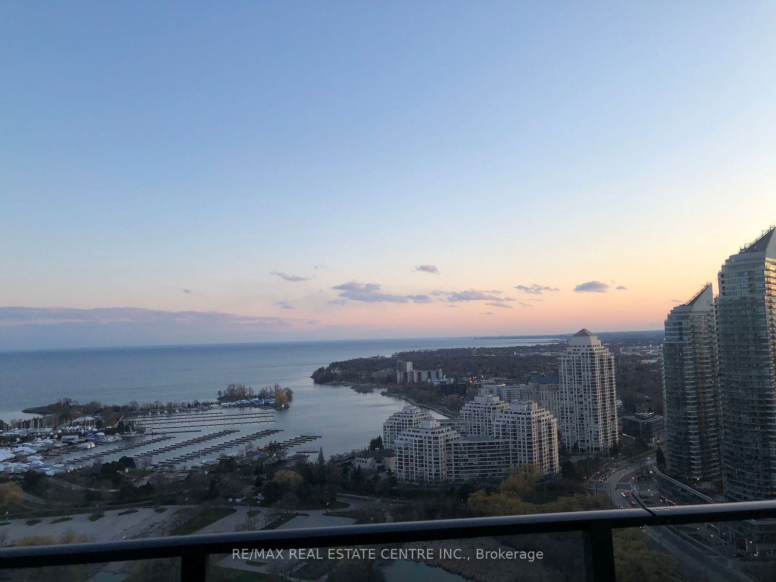 20 SHORE BREEZE Dr, unit 3102 for rent