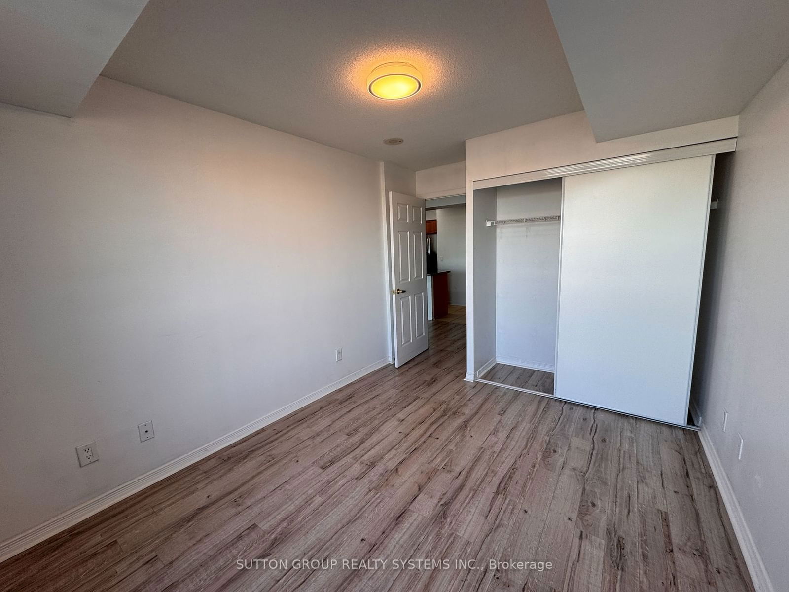 4889 Kimbermount Ave, unit 1110 for rent