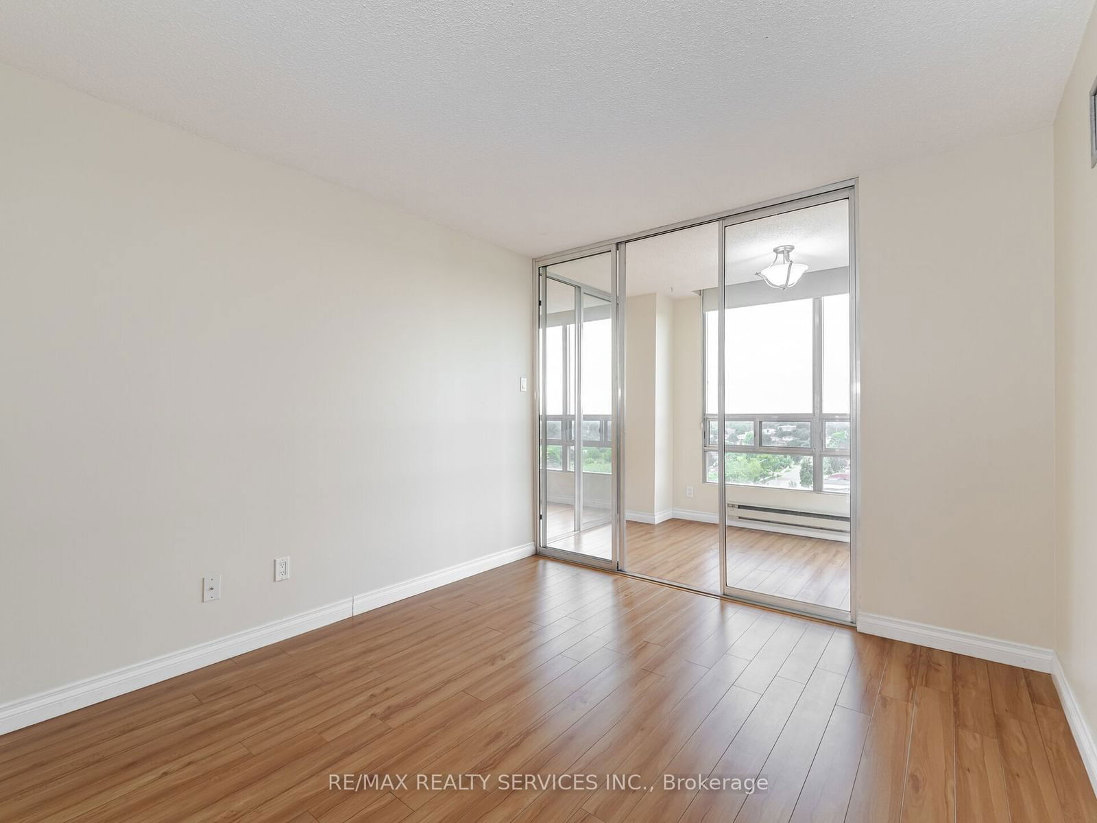 310 Mill St S, unit 1206 for sale