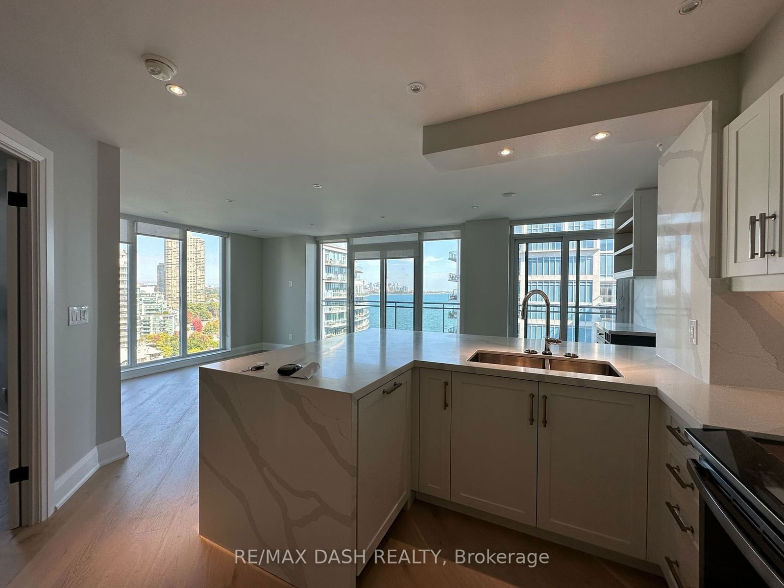 2121 Lakeshore Blvd W, unit 1511 for rent