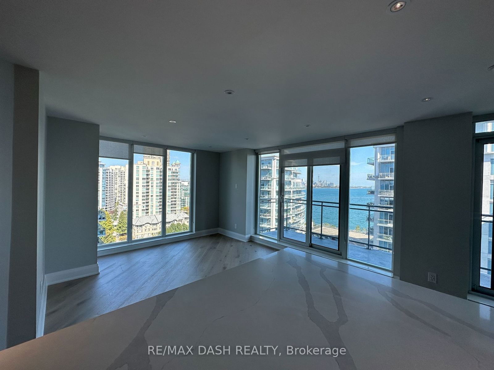 2121 Lakeshore Blvd W, unit 1511 for rent