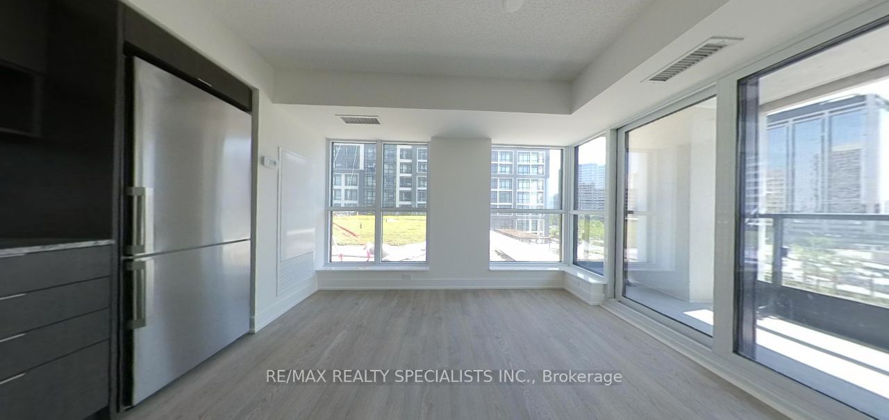 9 Mabelle Ave, unit 422 for rent