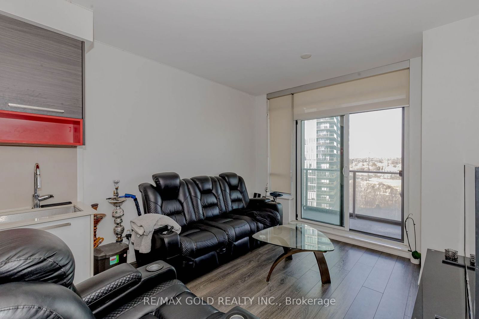 36 Park Lawn Rd, unit 1307 for sale