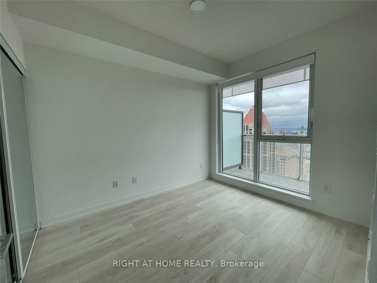 4065 Confederation Pkwy, unit 3007 for rent