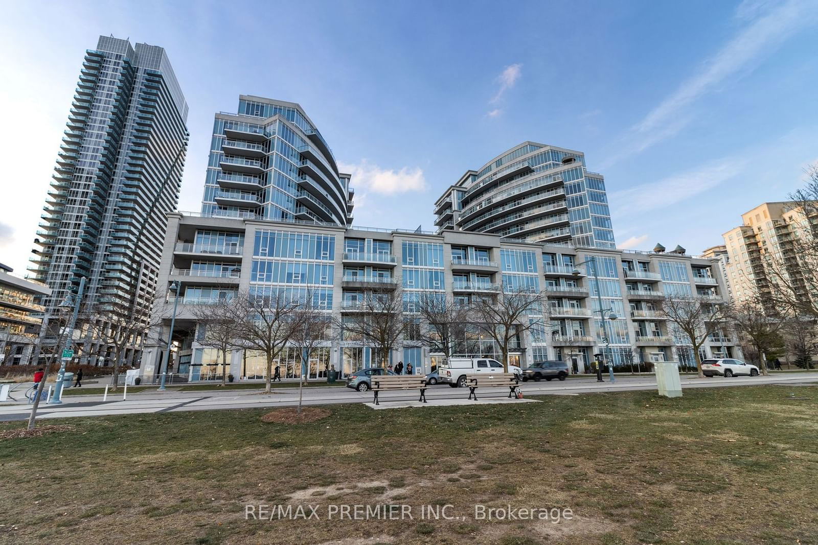 Explorer At Waterview Condos, Etobicoke, Toronto