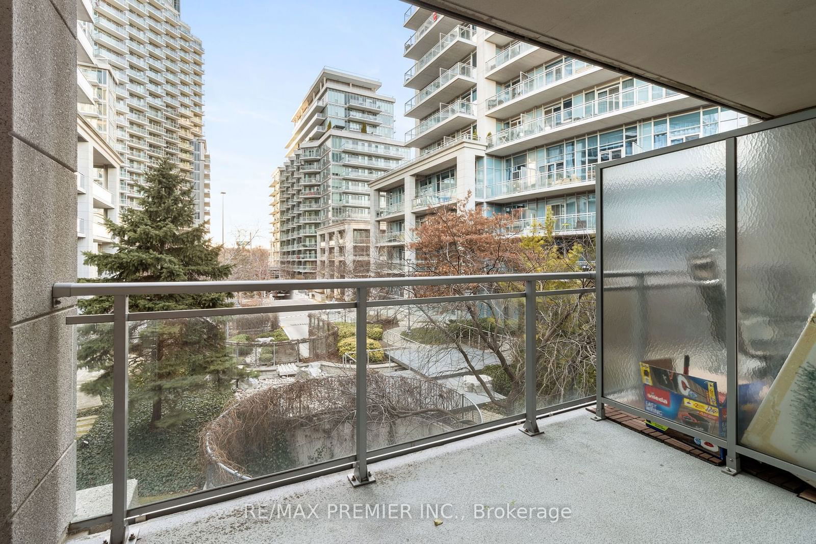 Explorer At Waterview Condos, Etobicoke, Toronto