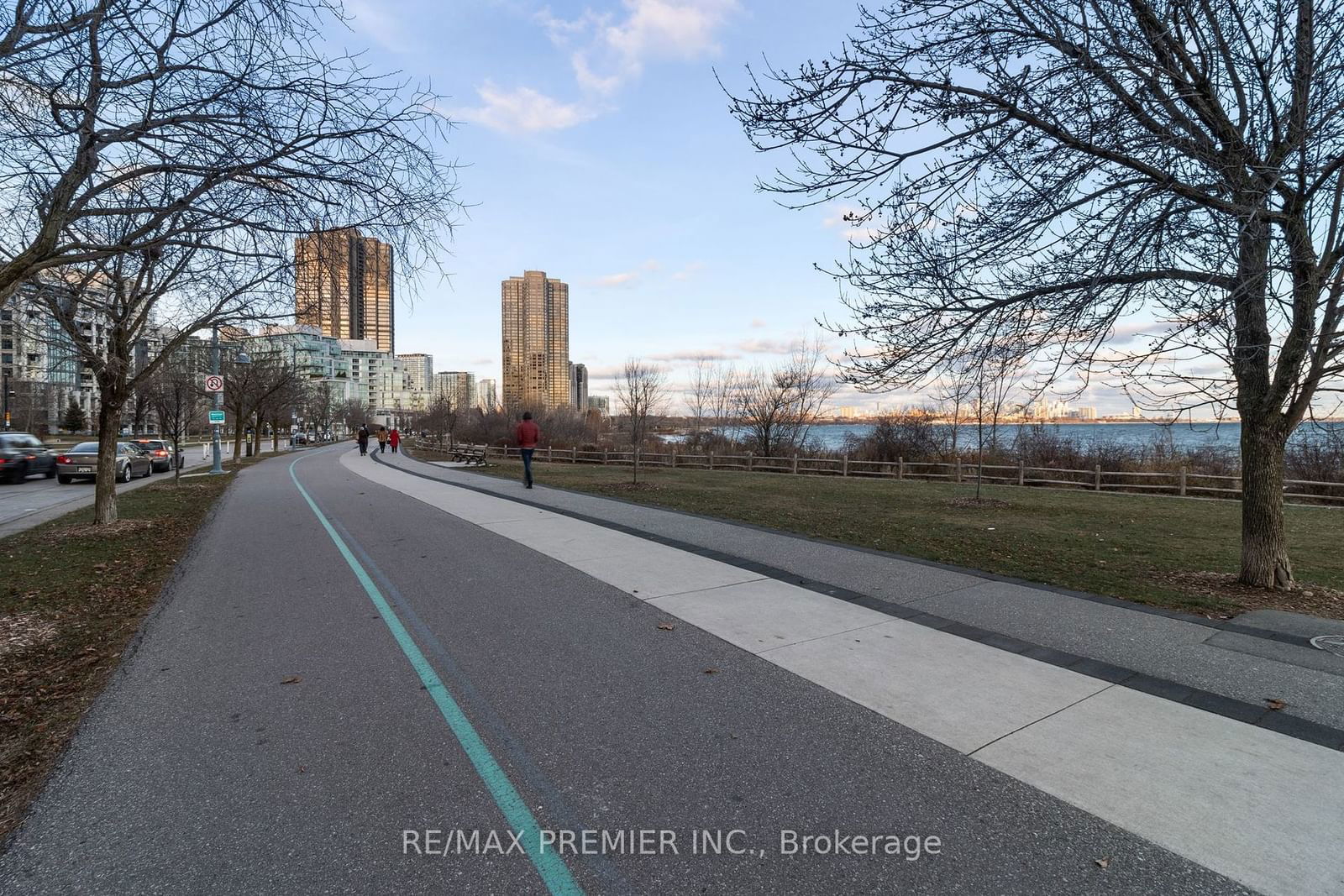 Explorer At Waterview Condos, Etobicoke, Toronto