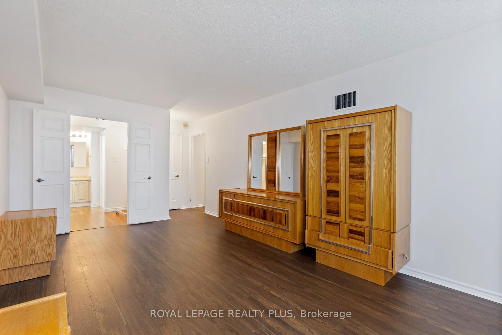 310 Mill St S, unit 311 for sale