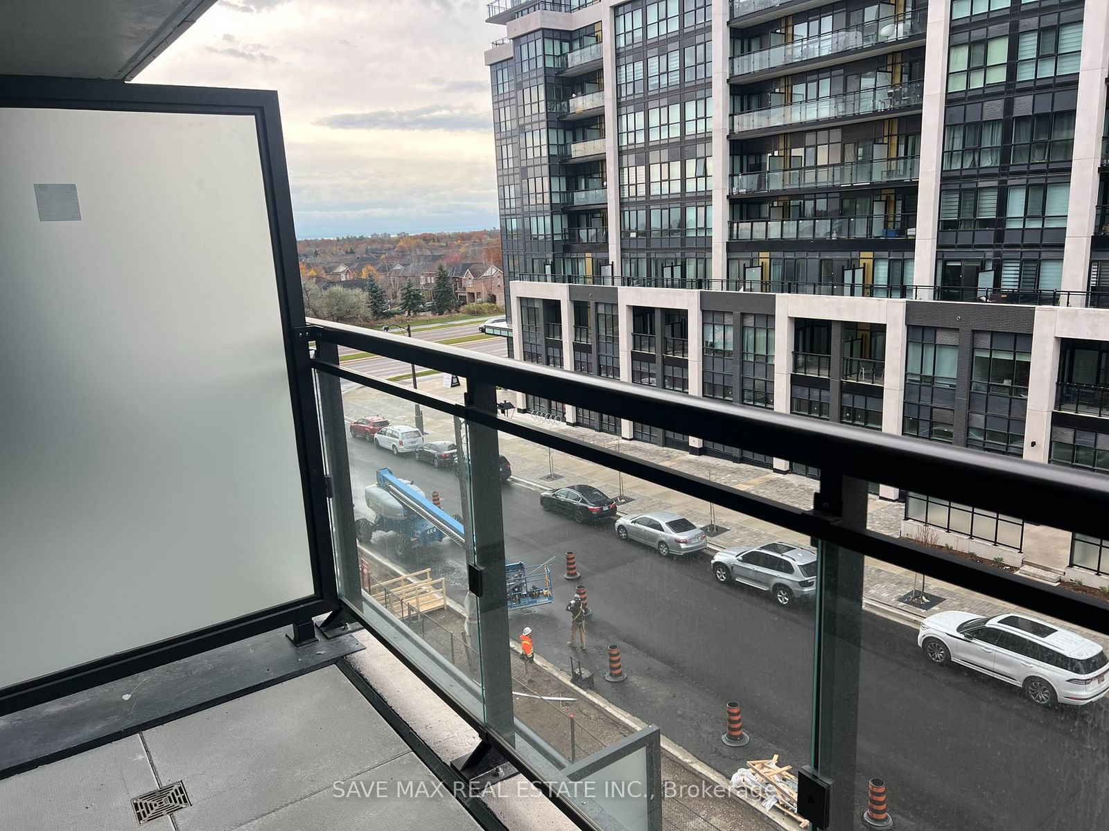 395 DUNDAS St W, unit 424 for rent